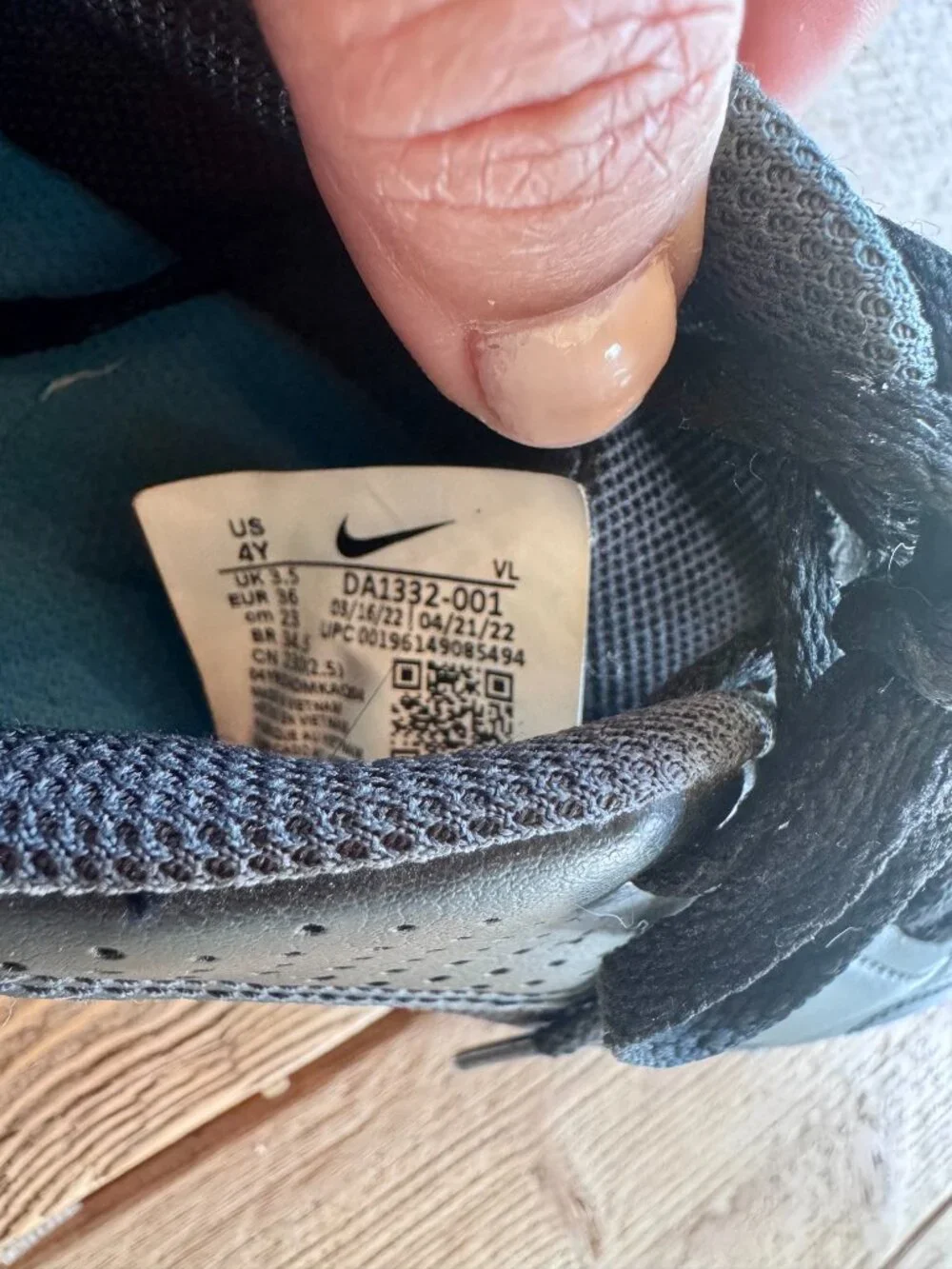 Nike Tiempo youth indoor soccer shoes